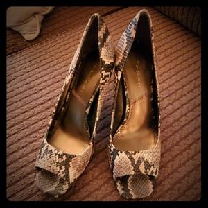 Tahari Heels